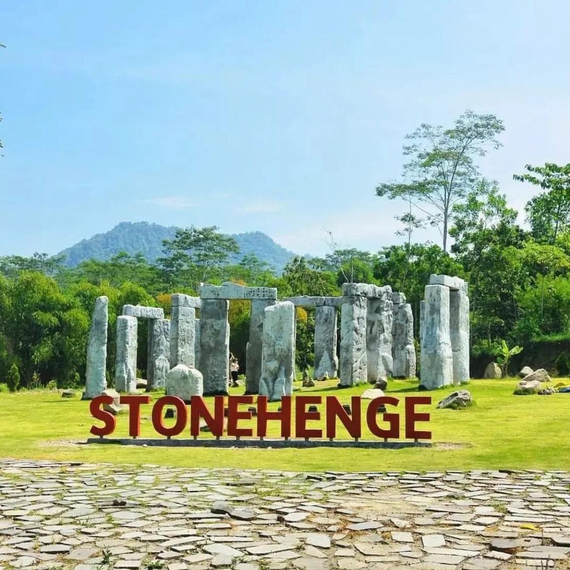 Stone Henge